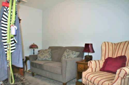 14 Lackawanna Trl, Hopatcong NJ  07843-1215 exterior