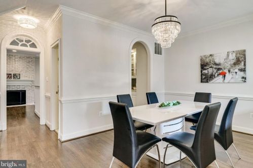 6636 Hampton View Pl, Mc Lean VA 22101-6003 exterior