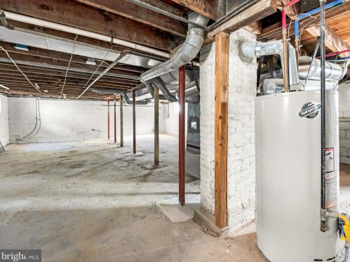 304 Cedarcroft Ave, Camden NJ 08106-1901 exterior