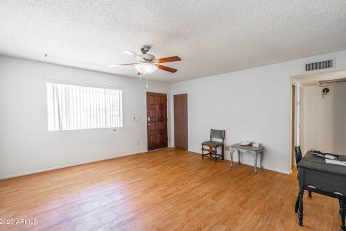 18422 30th Ln, Phoenix AZ  85053-1151 exterior