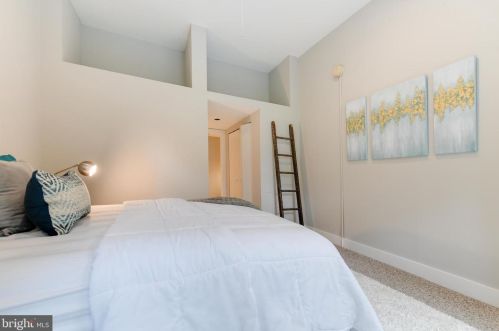 1007 New Hampshire Ave, Washington DC 20011-4729 exterior