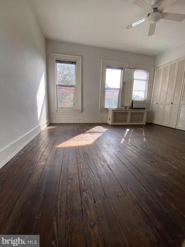 802 A St, Washington DC  20003-1340 exterior