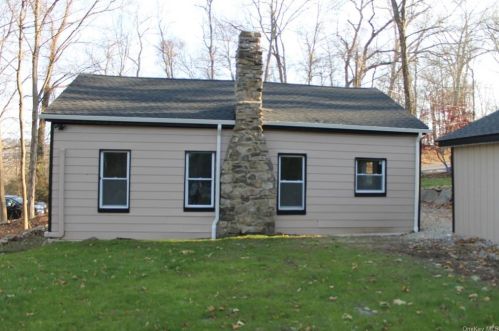 80 Gates Dr, Patterson, NY 12563-1313