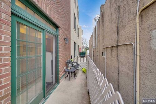 500 Anderson Ave, Cliffside Park NJ 07010-1636 exterior