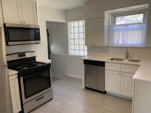 9443 High Hl Ct, Saint Louis MO exterior