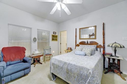 604 Fletcher St, Austin TX 78704-5031 exterior