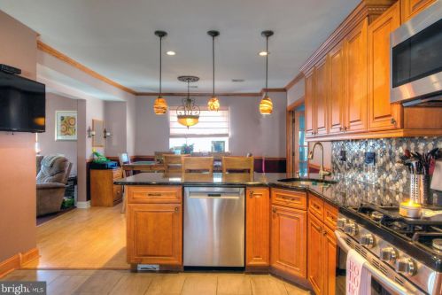 35 Collingswood Ave, Camden NJ 08107-1243 exterior