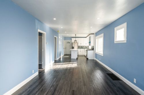 245 18 Ave, Broadview IL 60155-3932 exterior