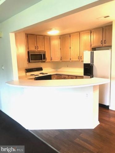 1912 Foxmeadow Cir, Limerick PA  19468-1566 exterior