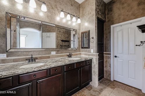 2293 Waterview Pl, Chandler AZ 85249-4852 exterior