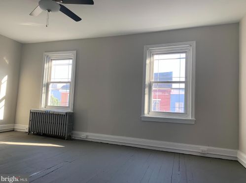 405 Fairmount Ave, Philadelphia PA 19123-2809 exterior