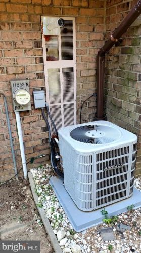 11859 Academy Rd, Philadelphia PA 19154-2655 exterior