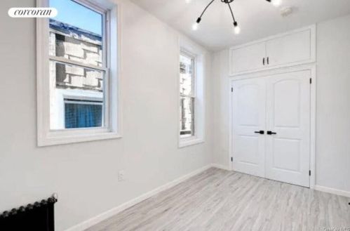 330 198 St, Bronx NY 10458-3156 exterior