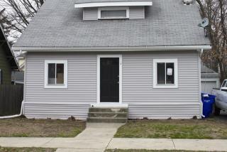 70 Mansfield St, Springfield, MA 01108-2253