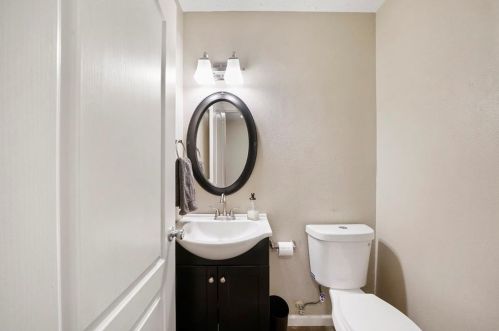 150 Golfview Dr, Montgomery TX 77356-8804 exterior