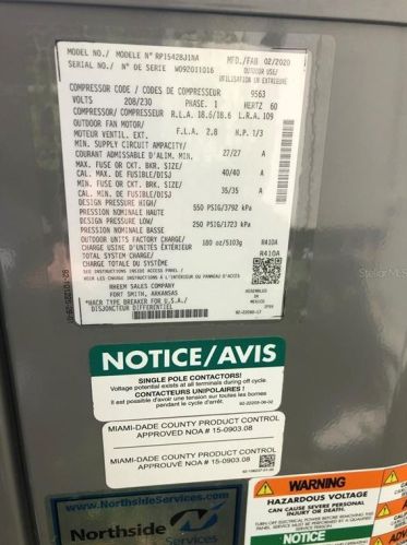 8005 Pne Hl Dr, Tampa FL 33617-7602 exterior