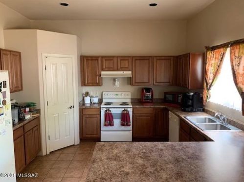 860 Placita Estrella Azul, Tucson, AZ 85713-1595