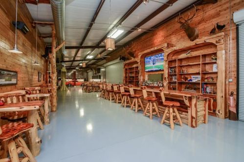 5450 Honea Egypt Rd, Montgomery TX 77316-9483 exterior