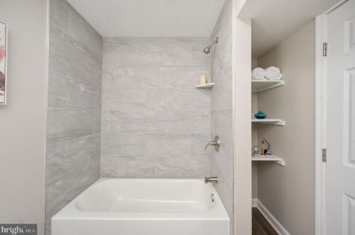 5710 Larpin Ln, Alexandria VA 22310-1249 exterior