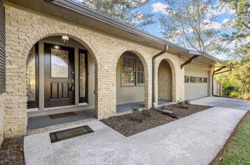 1540 Harbour Oaks Rd, Tucker GA  30084-7931 exterior