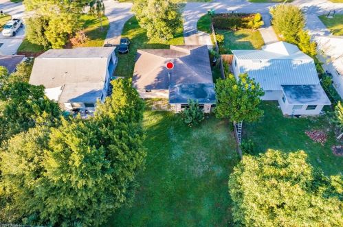 662 105 Ave, Naples FL 34108-1840 exterior