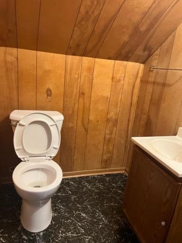 4033 39th St, Milwaukee WI  53216-1640 exterior