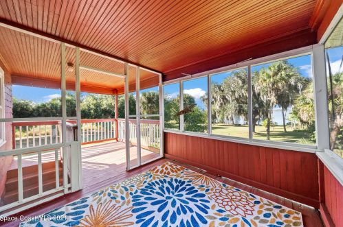 1595 Tropical Trl, Merritt Island FL 32952-5143 exterior