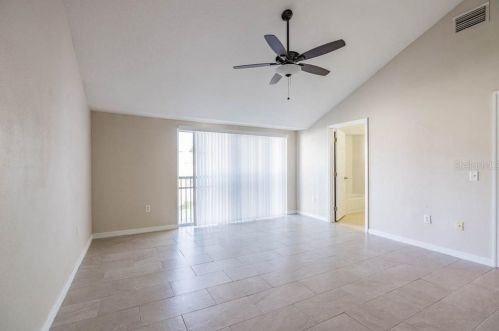 9509 Citrus Glen Pl, Tampa FL 33618-4018 exterior