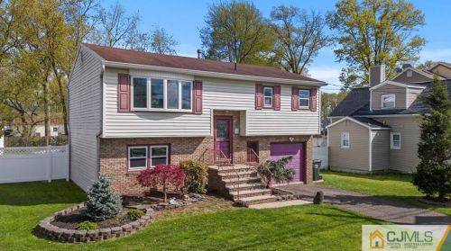 80 Remsen Ave, Avenel, NJ 07001-1256