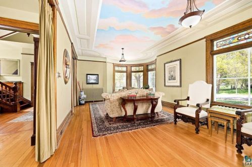 2240 Roslyn Ave, Duluth MN 55803-2330 exterior