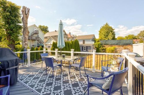 15 Prowitt St, Norwalk CT 06855-1220 exterior