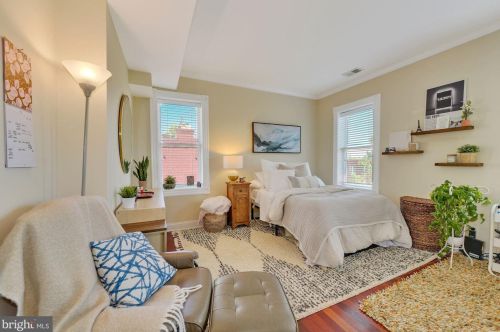 1700 13th St, Washington DC 20009-7976 exterior