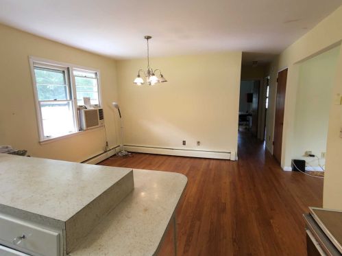 13 Idlewild Dr, Poughkeepsie NY 12601-6601 exterior