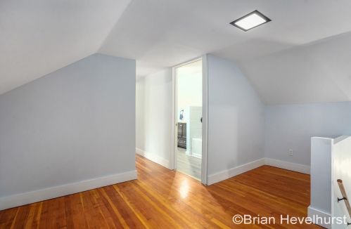 1424 Widdicomb Ave, Grand Rapids MI 49504-3046 exterior