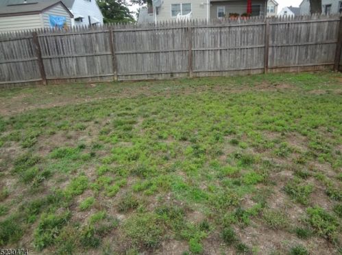 104 Schuyler Dr, Edison NJ  08817-3560 exterior