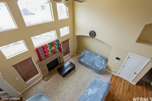 6352 Fish Lk Dr, Taylorsville UT 84081-5579 exterior