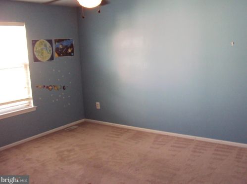 3010 Gladwyn Ave, Camden NJ 08109-3412 exterior