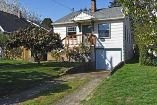 9015 8th Ave, Seattle WA  98115-3009 exterior