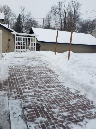 604 Gotzian St, Saint Paul MN 55106-4652 exterior