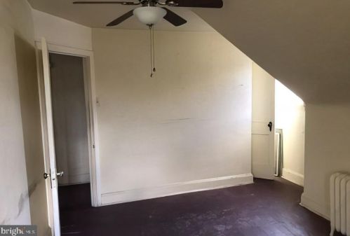 1304 Main St, Darby PA 19023-2619 exterior