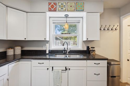 3627 Vistula Rd, Mishawaka IN 46544-4055 exterior