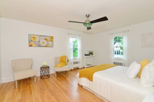 41 4th St, Providence RI 02906-3756 exterior