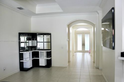 9152 Short Chip Cir, Fort Pierce, FL 34986-2802