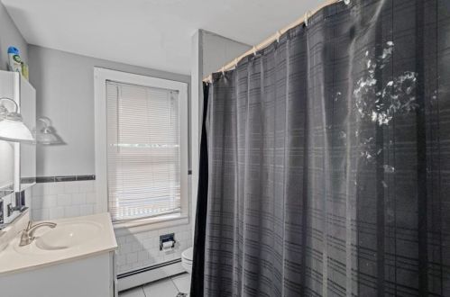 453 Woonasquatucket Ave, Providence RI 02911-3134 exterior