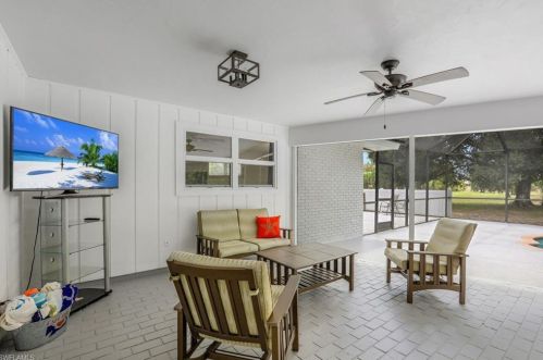 3155 70 St, Naples FL 34105-7221 exterior