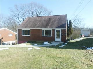 320 College Park Dr, Monroeville PA  15146-1536 exterior