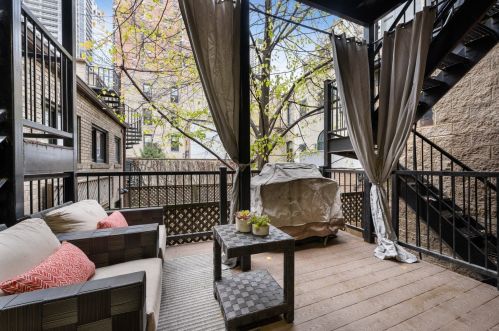 857 Dearborn St, Chicago IL  60610-3310 exterior