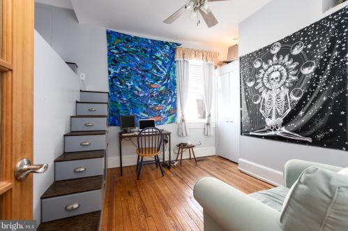 203 3 St, Washington DC 20003-1903 exterior