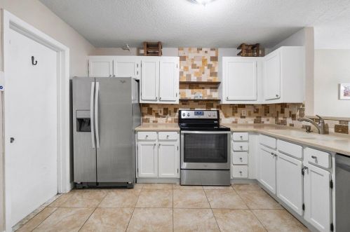 21092 Las Brisas Cir, Boca Raton FL  33433-4820 exterior