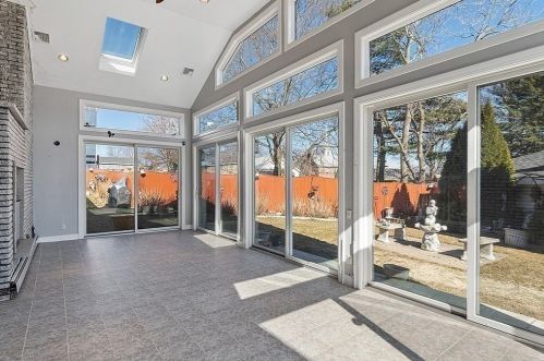 6 Walker Rd, Peabody MA 01960-5421 exterior